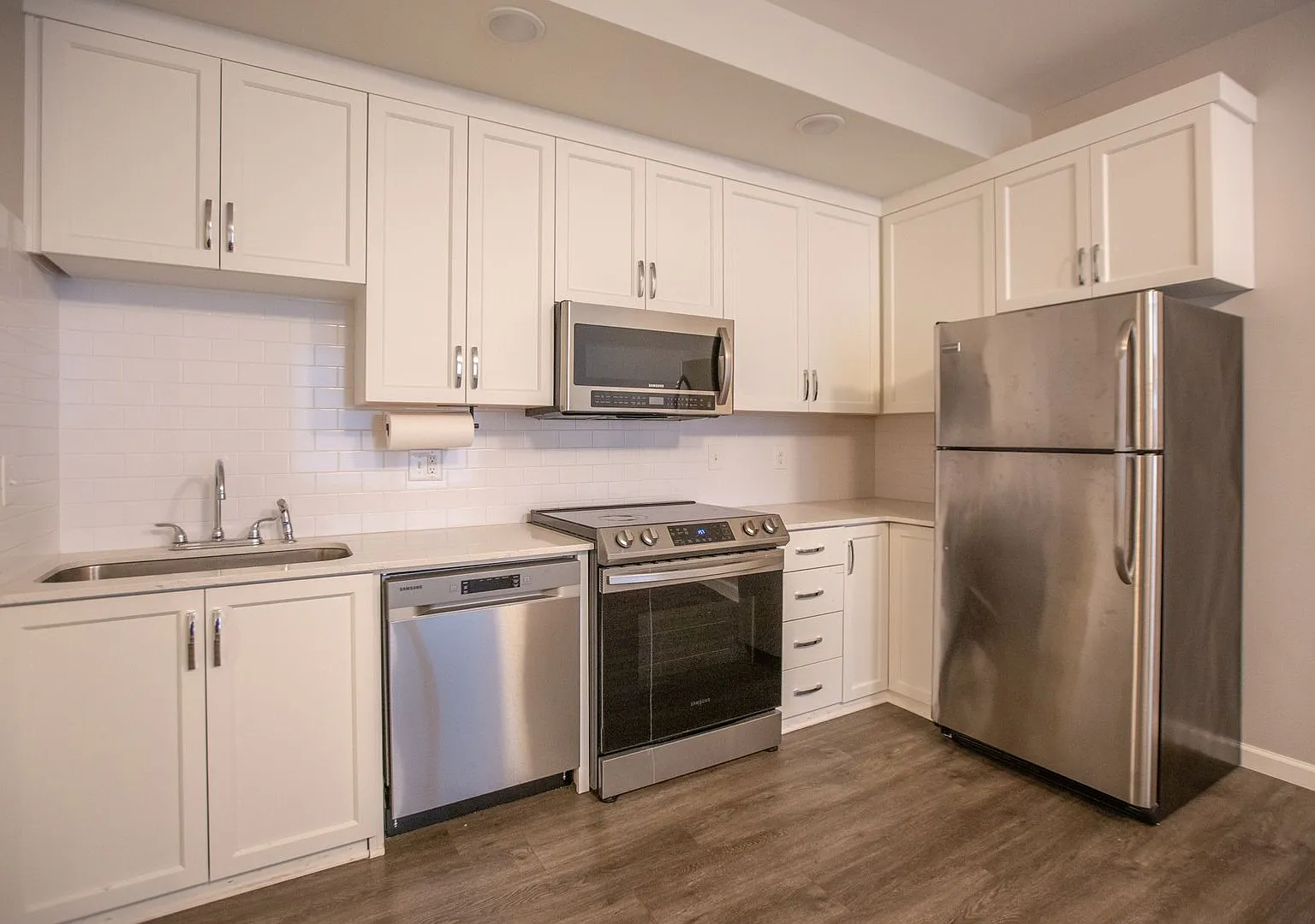 Greenwich 12 Plex — Photo 2