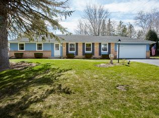 6223 W Donges Ln, Brown Deer, WI 53223