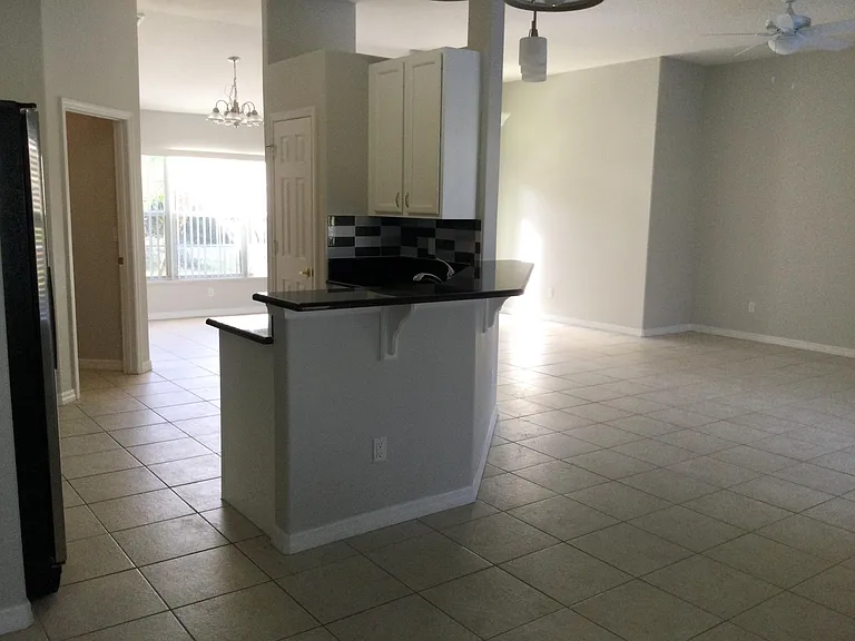 2367 SE Rock Springs Dr — Photo 9