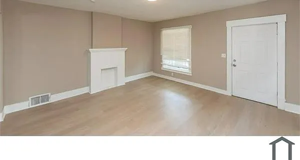 4239 E 98th St #1 — Photo 1