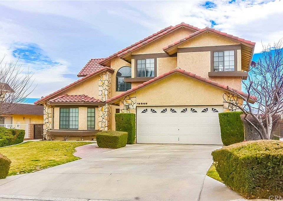 1st image of 12945 Cedar Brook Ln