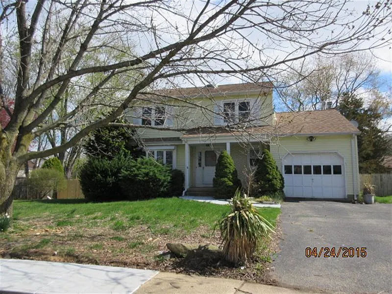 23 Edith Ct photo 1