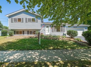 28W650 Warrenville Rd, Warrenville, IL 60555