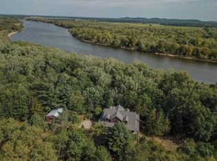 W3004 49th St, Mauston, WI 53948