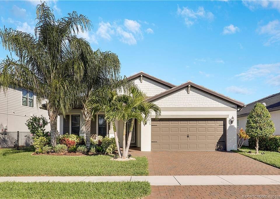 1st image of 715 SE Boboli Way