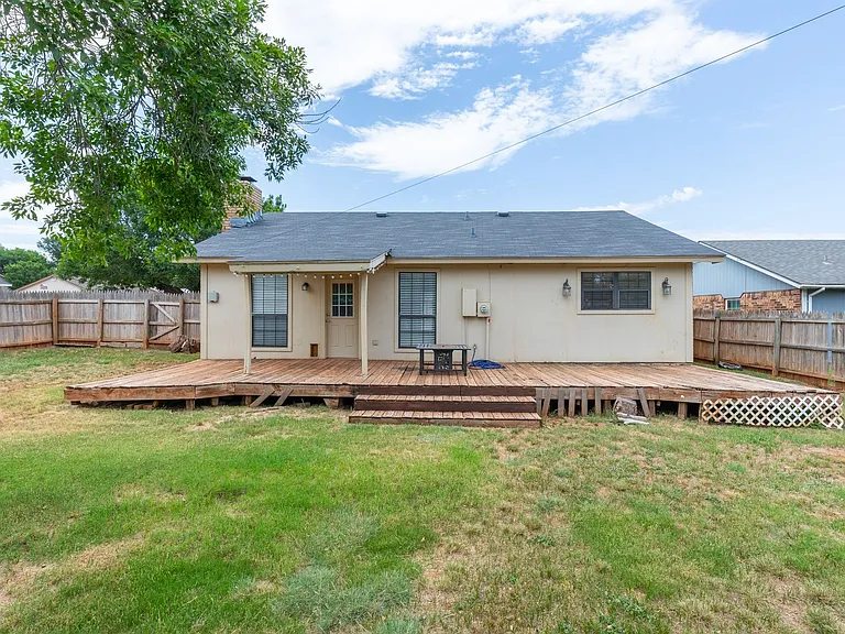 3902 Karen Dr — Photo 38