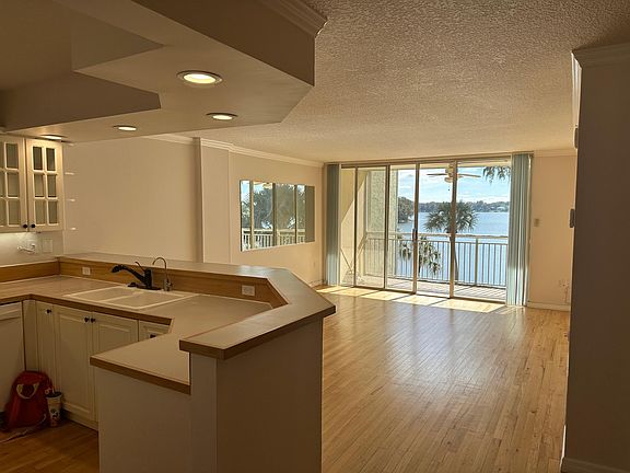 5th image of 690 Osceola Ave APT 404