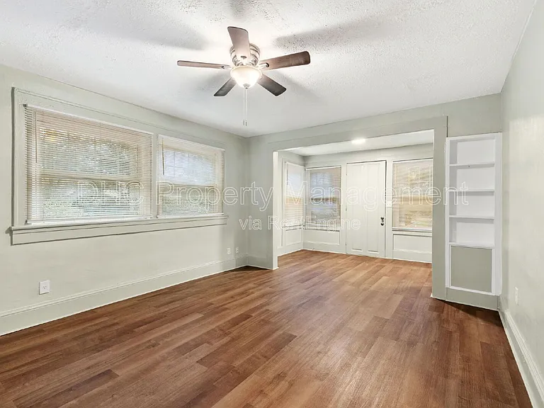 3556 Main St #1 — Photo 6
