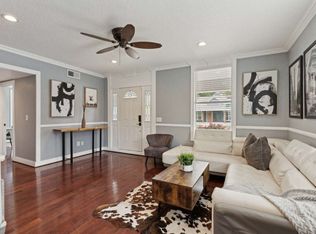 937 W 8th St, Dallas, TX 75208