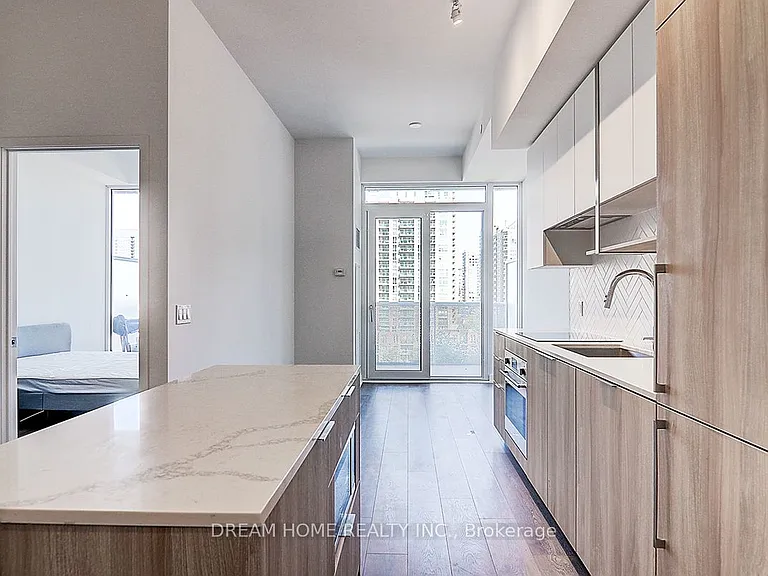 15 Holmes Ave #806 — Photo 13