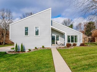 3380 Carriage Ln, Lexington, KY 40517