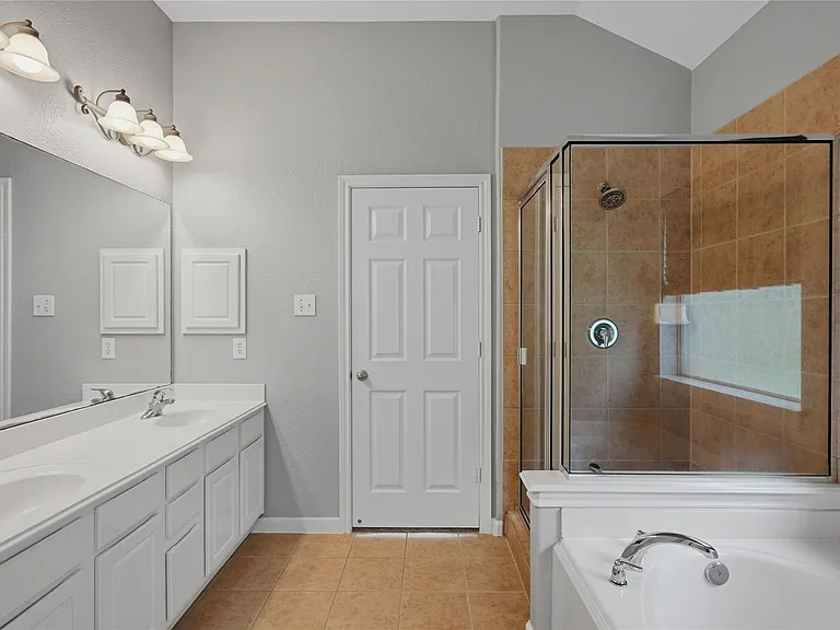 70 N Spinning Wheel Cir — Photo 10