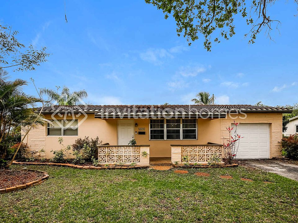 1st image of 8954 SW 52nd Pl