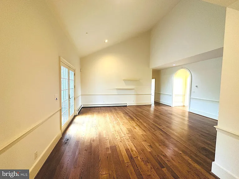 6504 Sand Trap Dr — Photo 8