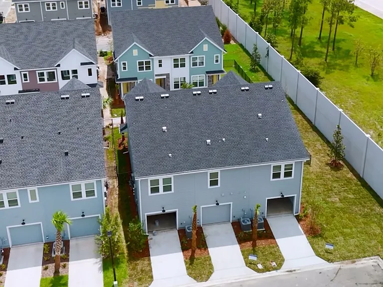 11104 Kinetic Ct — Photo 2