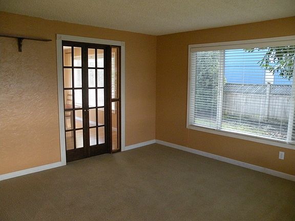 3rd image of 529 Charwila Ln