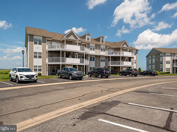 3rd image of 37456 Pettinaro Dr #64-3