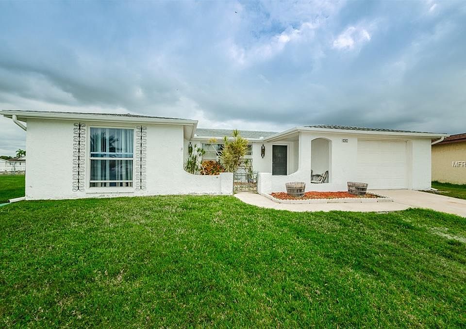 1st image of 2036 Norfolk Dr