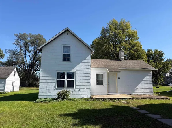510 N 2nd St, Quasqueton, IA 52326