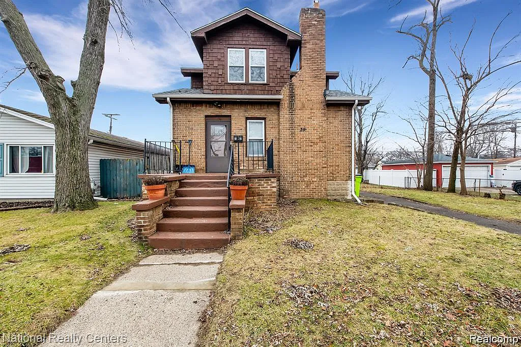 2 bed, 1.0 bath, 800 sqft, $1,000 — Photo 2