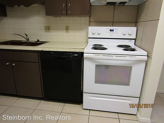 4th image of 1825 Wyoming Ave