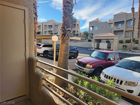 5th image of 2171 Bay Club Dr APT 102