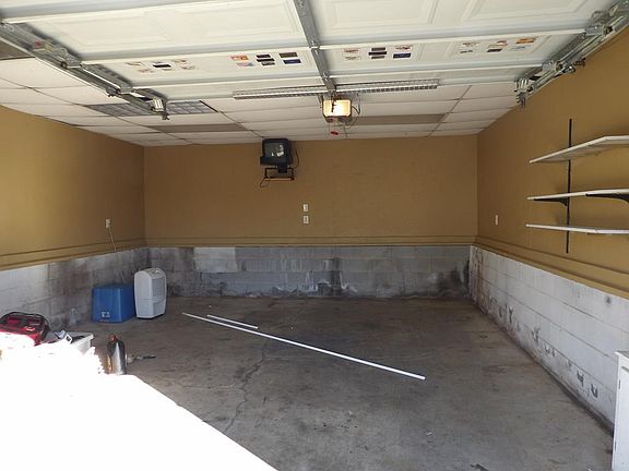 4th image of 41 Baltimore Ave