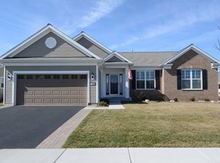 2528 Edgewater Dr, Elgin, IL 60124