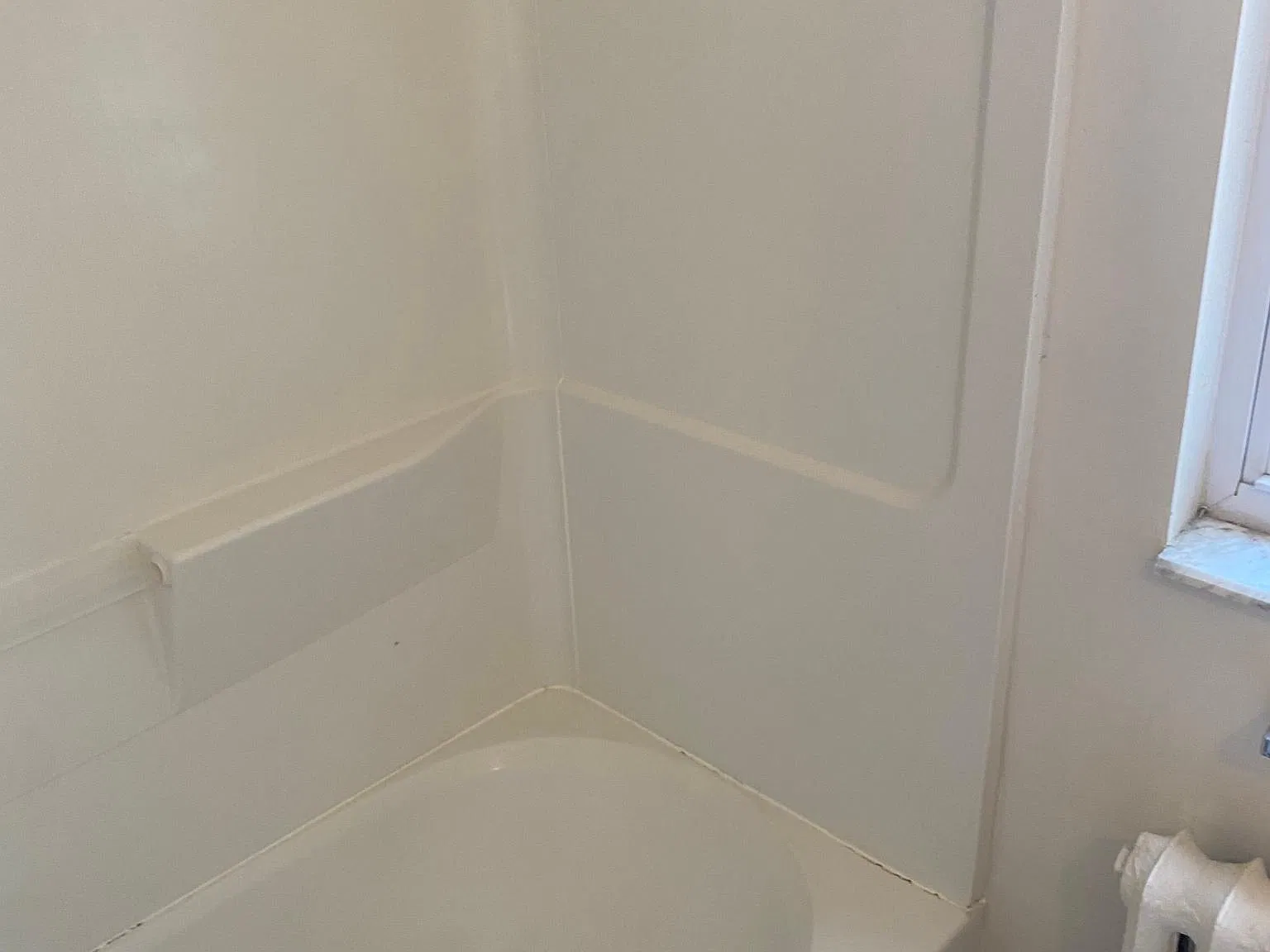 4 bed, 1135 sqft, $3,100 — Photo 2