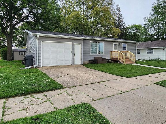 3rd image of 518 Cherry St