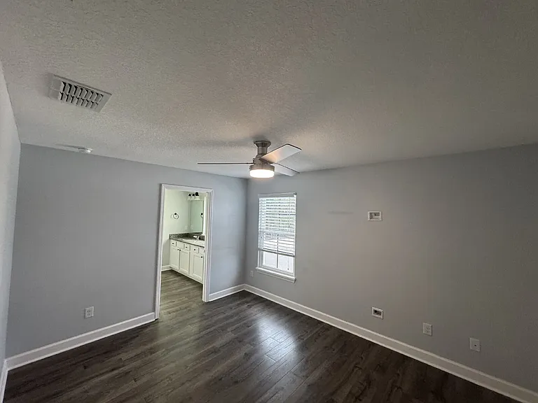 3701 W Carmen St #6 — Photo 16