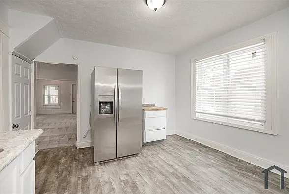 10011 Elizabeth Ave — Photo 11