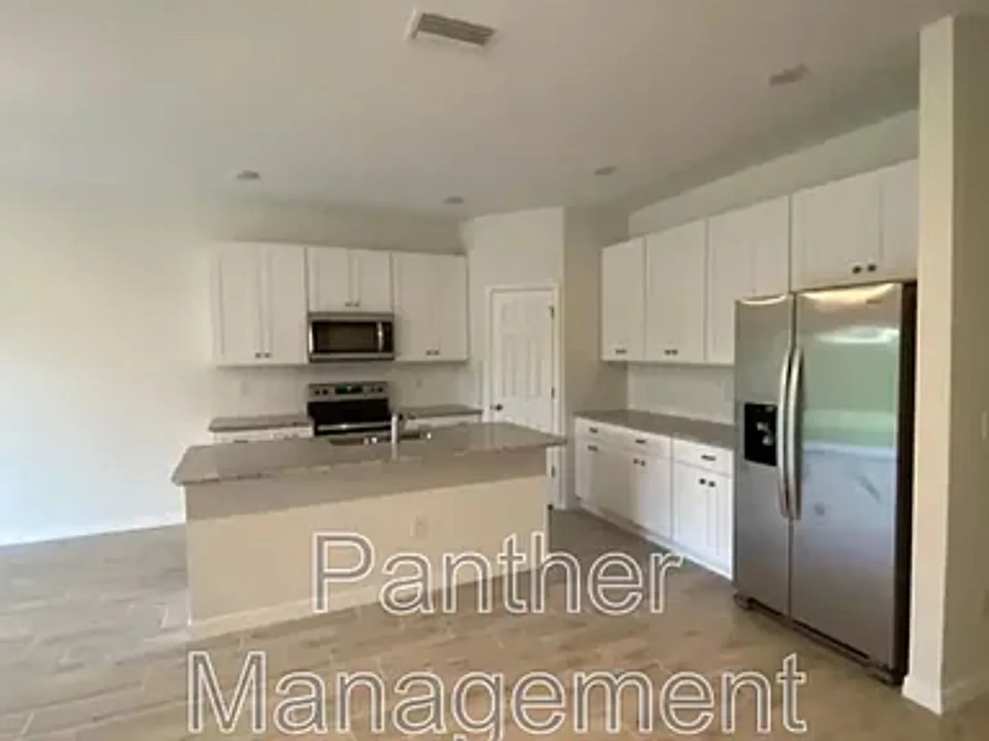 3 bed, 2.0 bath, 1250 sqft, $1,595 — Photo 1