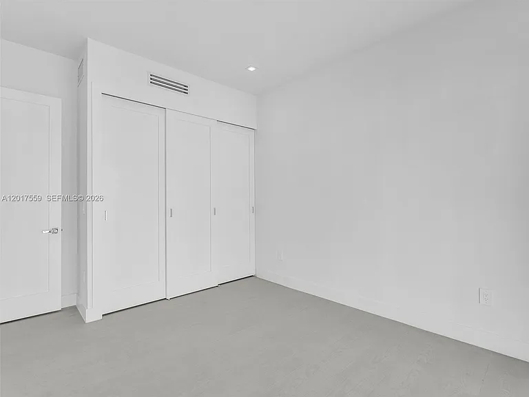 4640 SW 32nd Ave #D1 — Photo 51
