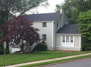 3351 N Dickerson St, Arlington, VA 22207