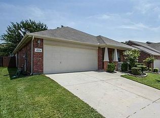 1004 Shearwater Ave, Aubrey, TX 76227