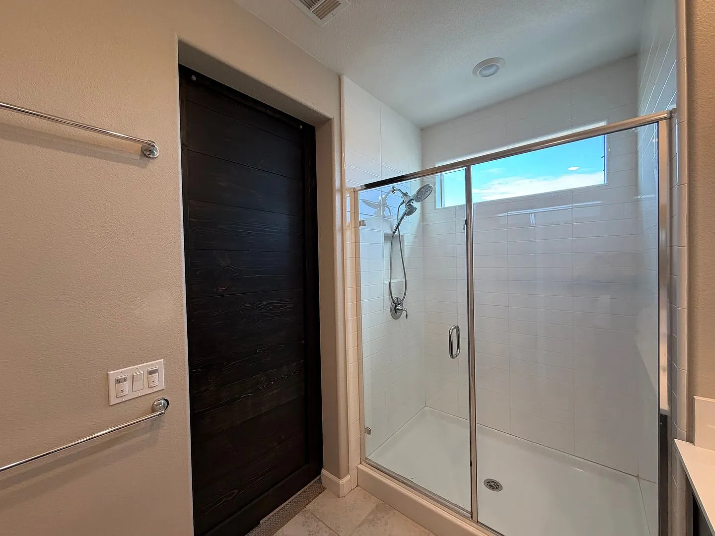Spacious Chula Vista Home with Two-Car Garage, CommunityPool, Park, and Central Air — Photo 2