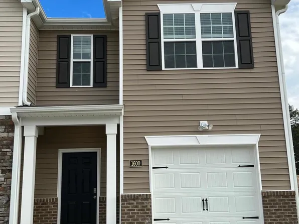 1600 Gracie Ln, Carthage, NC 28327