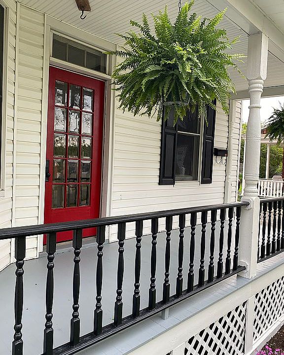2nd image of 9 Gulich Ave