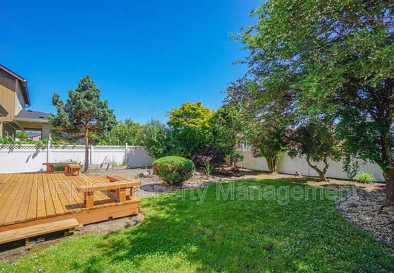 7205 NE 159th Ave — Photo 44