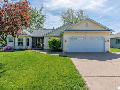 901 E 6th St, Coal Valley, IL, 61240