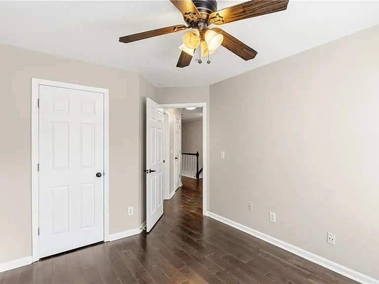 260 Manning Rd #155 — Photo 28