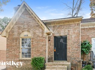 5855 Plum Valley Dr, Memphis, TN 38141