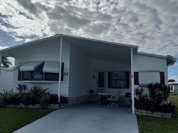 24 Villa Del Norte, Fort Pierce, FL 34951