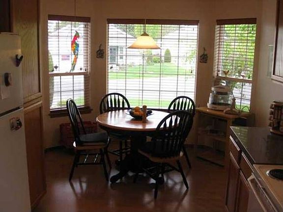 4th image of 3815 S Greystone Ln