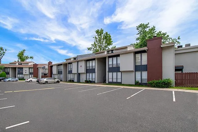 5560 Medical Center Apartments — Photo 23