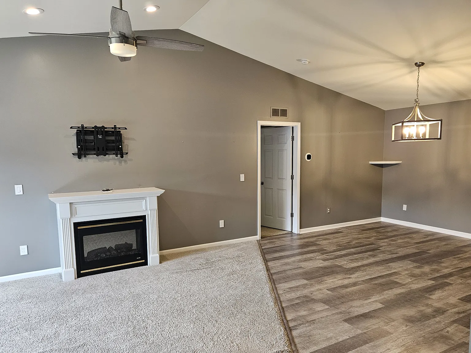 2 bed, 1632 sqft, $1,900 — Photo 3