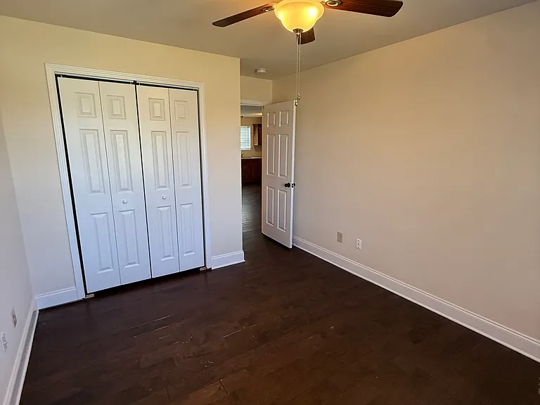 6214 Helen St — Photo 11
