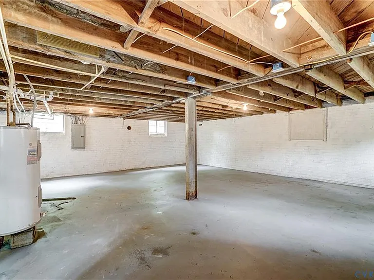 The basement offers an additional 650 Sq. feet! Picture a workshop, home gym or crafting!