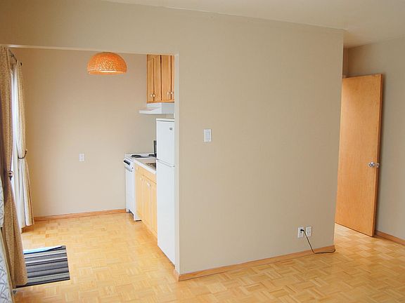 5th image of 1363 Page St APT 5